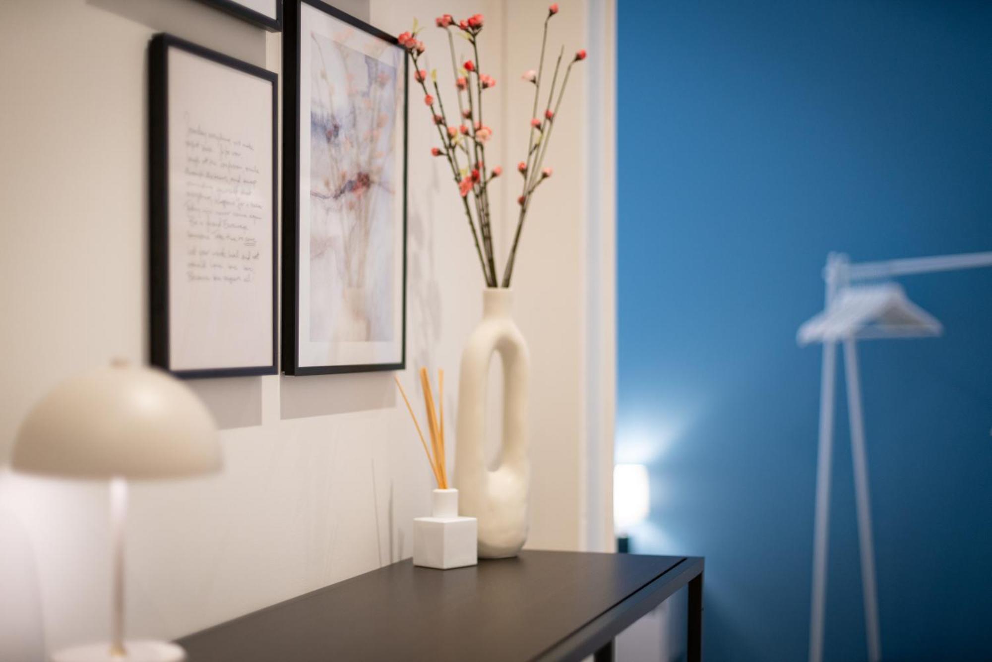 Shiny Homes - Elegant City Apartments Bielefeld Luaran gambar
