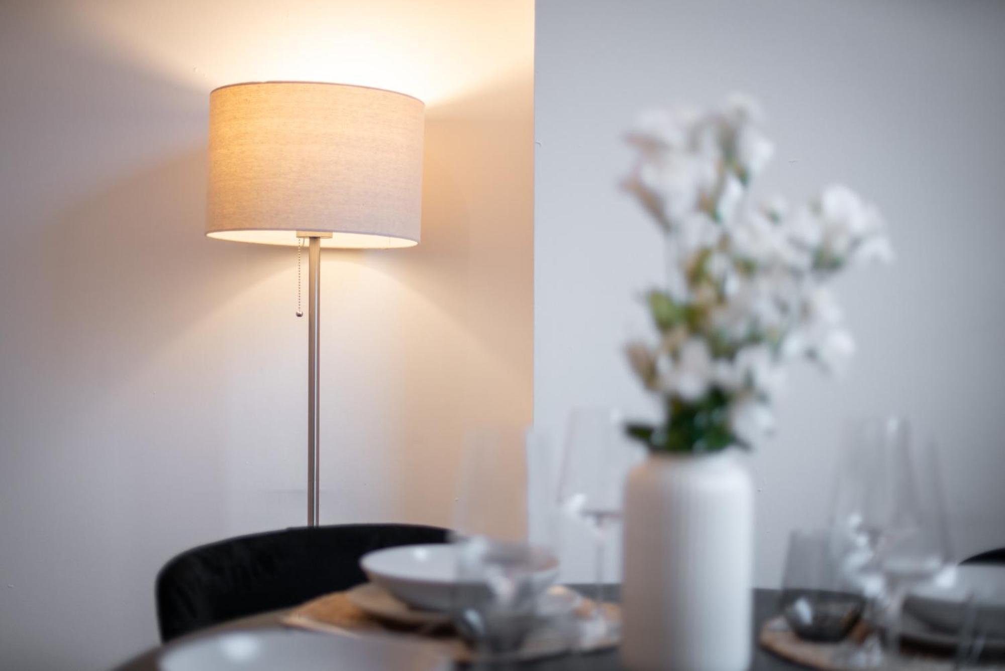 Shiny Homes - Elegant City Apartments Bielefeld Luaran gambar