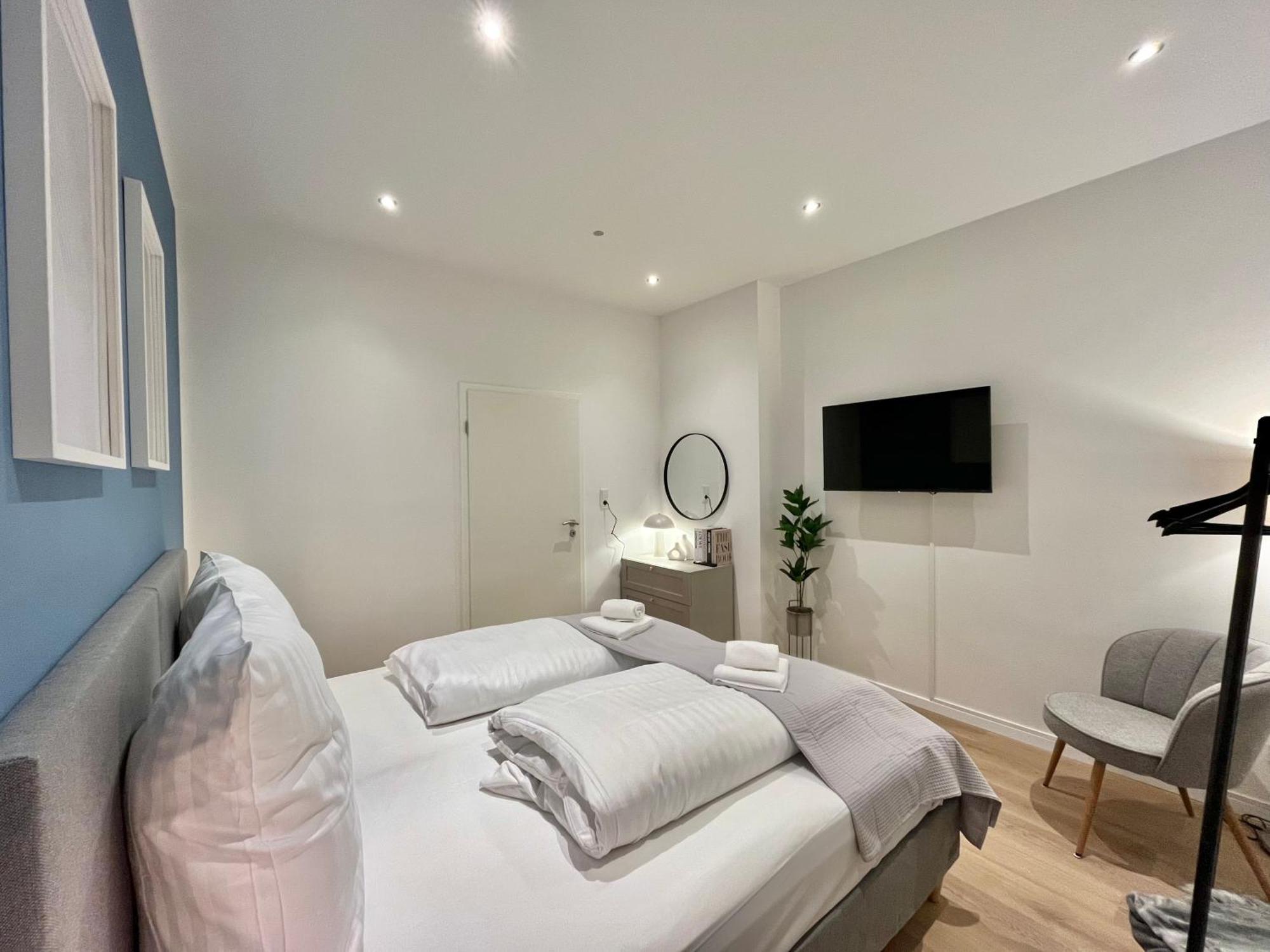 Shiny Homes - Elegant City Apartments Bielefeld Luaran gambar